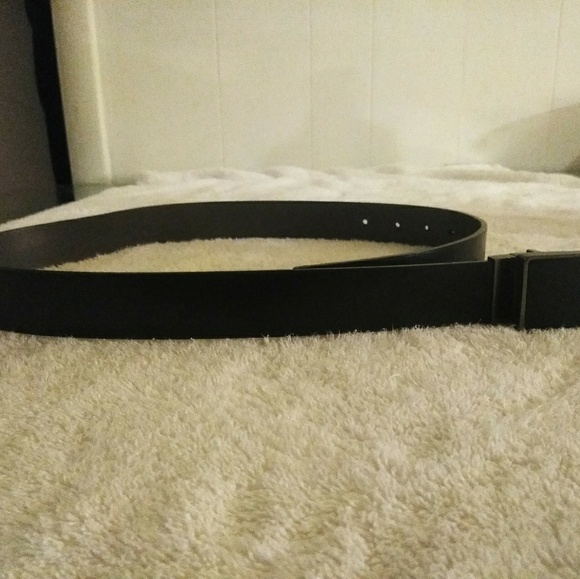 MEN TWIST REVERSIBLE GENUINE LEATHER BELT - Picture 5 of 8